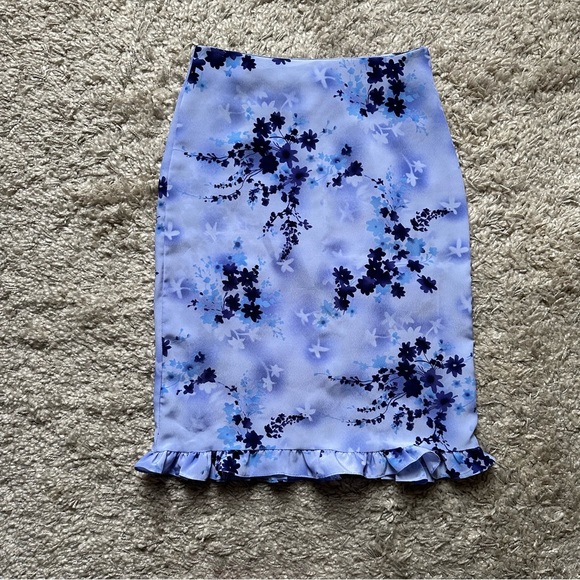 Vintage Y2K floral skirt - Picture 1 of 5
